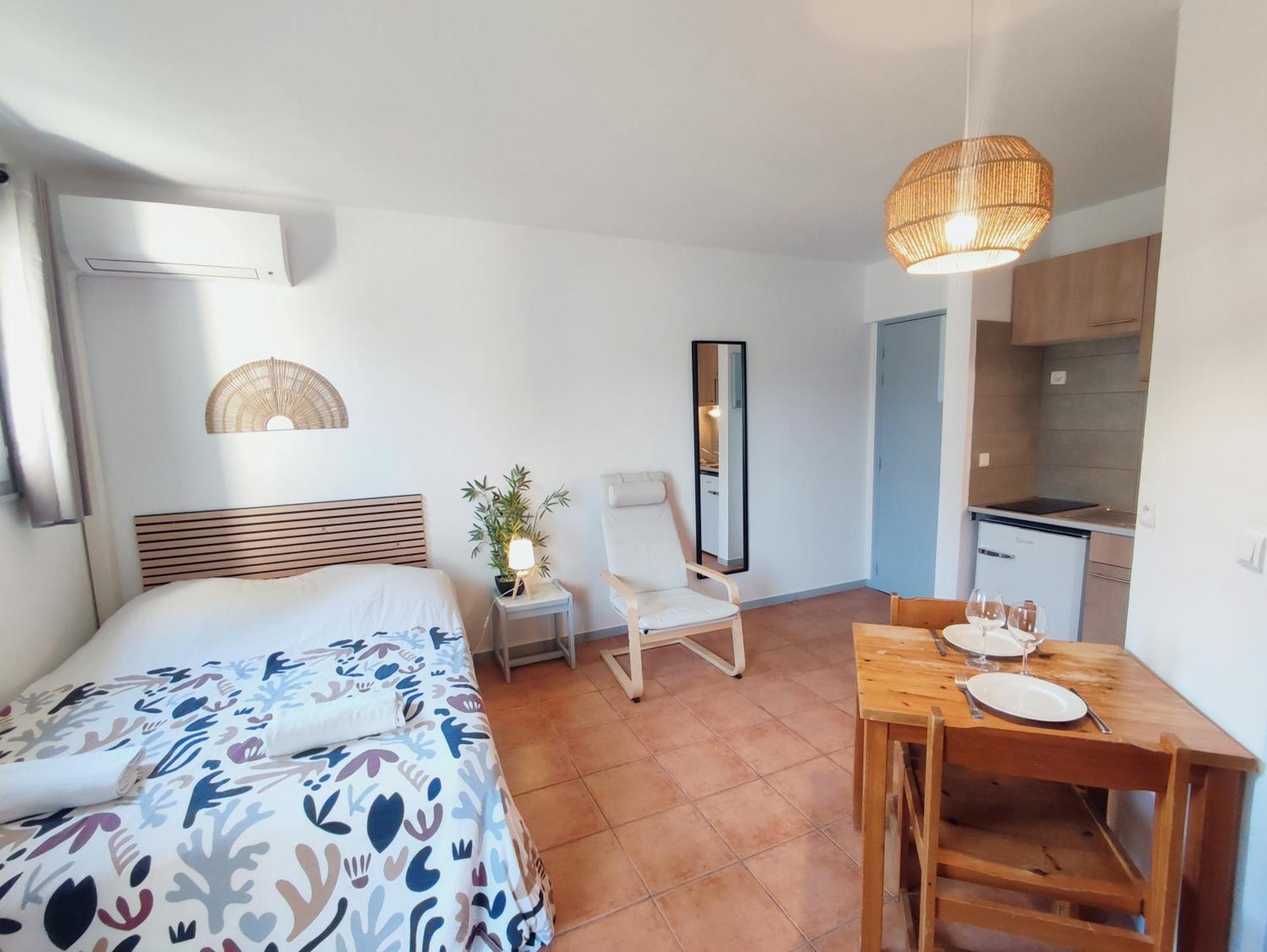 Le Studio Des Garrigues - Climatise Greoux-les-Bains Ngoại thất bức ảnh